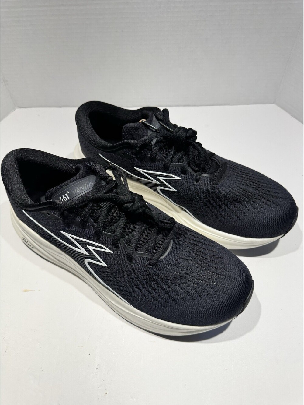 361° Ventus Sneakers - Men’s Size 11 - Regular Width - Brand New In Box!
